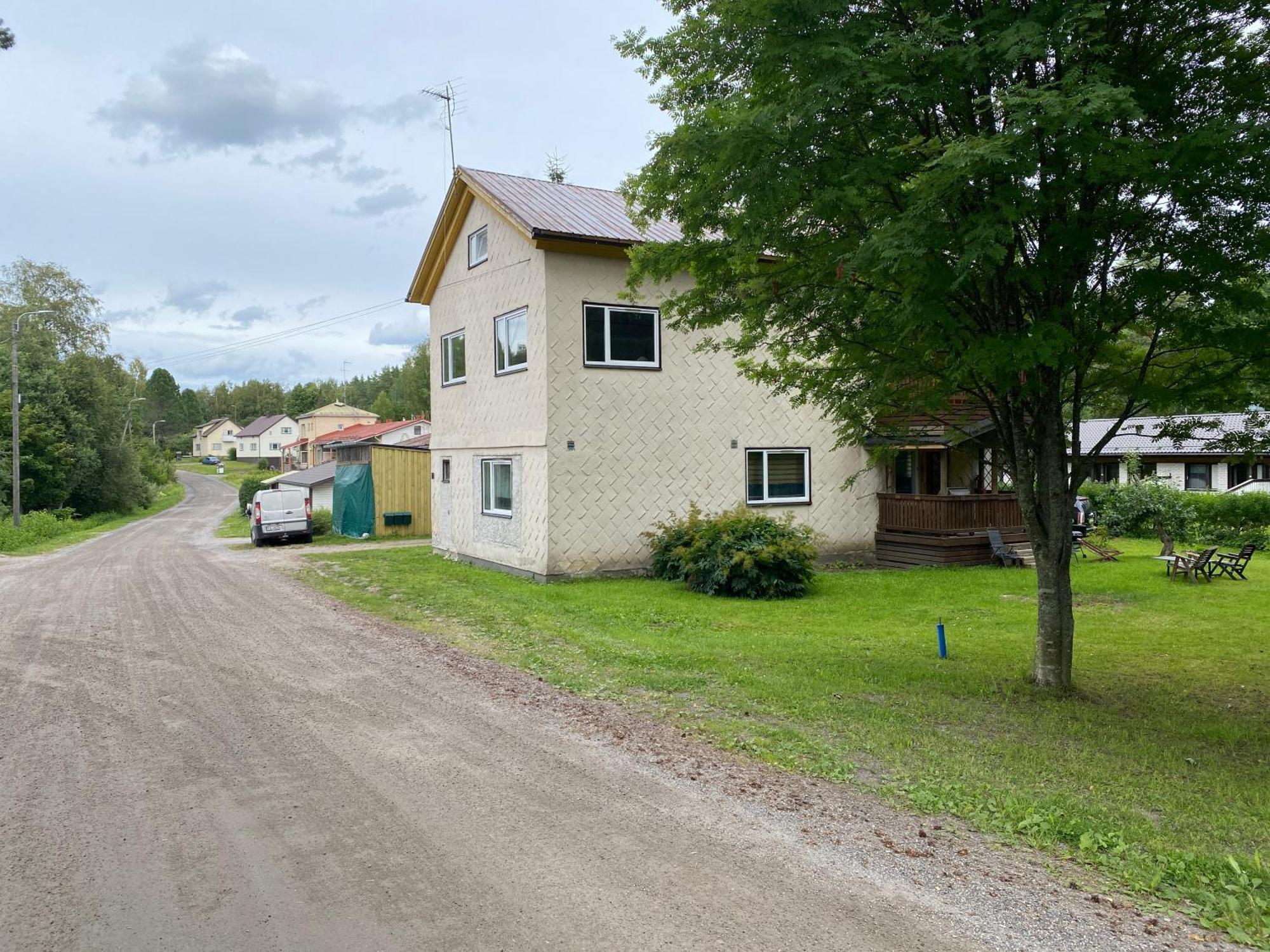 Apartamento Maentyharju Keskus, Yksityishuoneita Keittioellae Tai Koko 88M2 Asunto Exterior foto