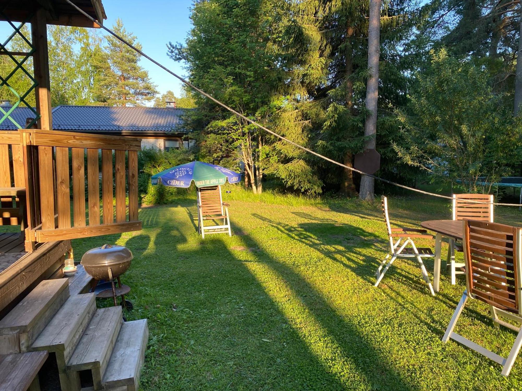 Apartamento Maentyharju Keskus, Yksityishuoneita Keittioellae Tai Koko 88M2 Asunto Exterior foto